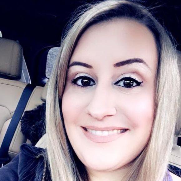 Meet your Posher, Hiloree - Picture 2 of 3